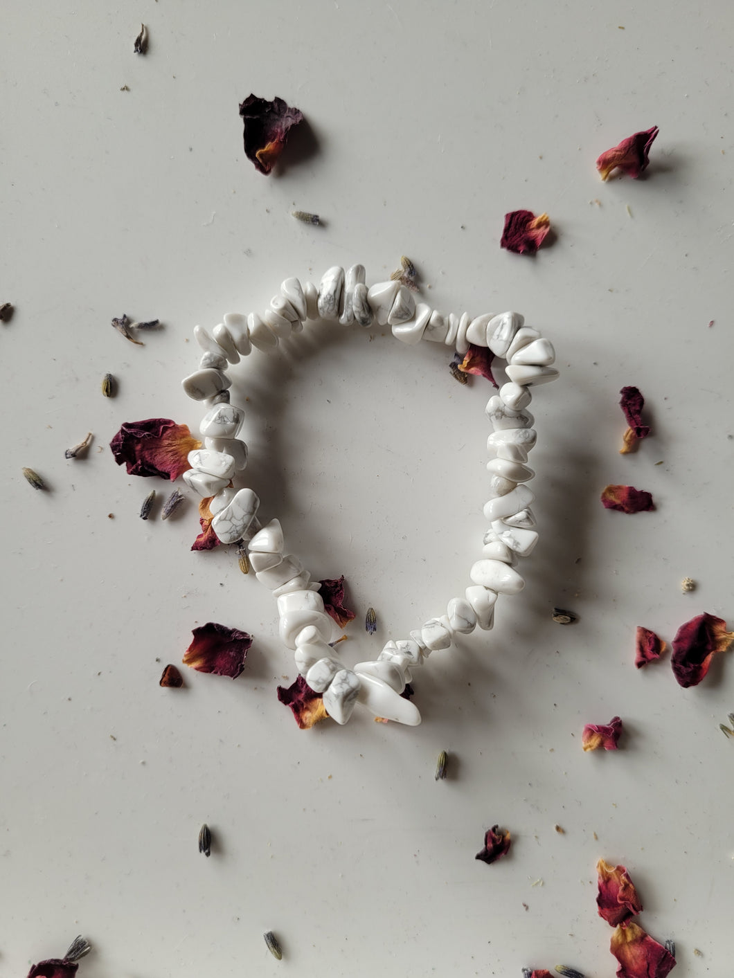 Howlite Chip Bracelet