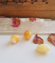Load image into Gallery viewer, Orange Calcite Tumblestone