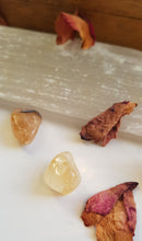Load image into Gallery viewer, Citrine Tumblestone
