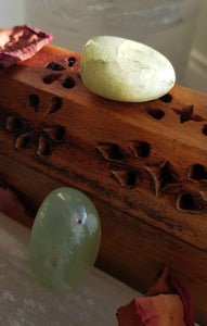 Jade Serpentine Tumblestone