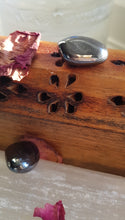 Load image into Gallery viewer, Hematite Tumblestone