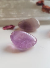 Load image into Gallery viewer, Amethyst Tumblestone
