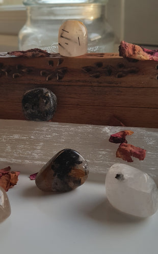 Black Tourmaline in Quartz Tumblestone