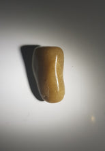 Load image into Gallery viewer, Rutilated Quartz Tumblestone
