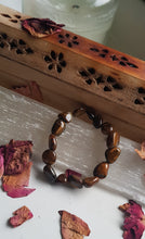 Load image into Gallery viewer, Tigers Eye bracelet
