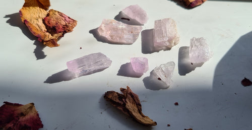 Kunzite blades/chips