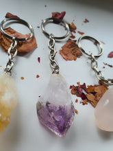 Load image into Gallery viewer, Crystal keyring