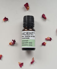 Load image into Gallery viewer, Essential oil necklace/car diffuser