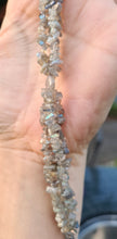 Load image into Gallery viewer, Crystal Chip Pull Necklace