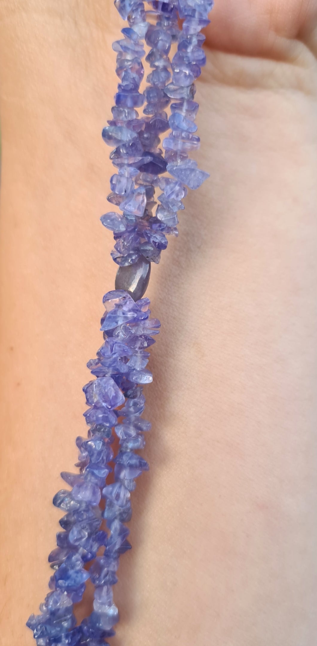Crystal Chip Pull Necklace